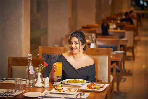 munnar luxurious restaurant in munnar